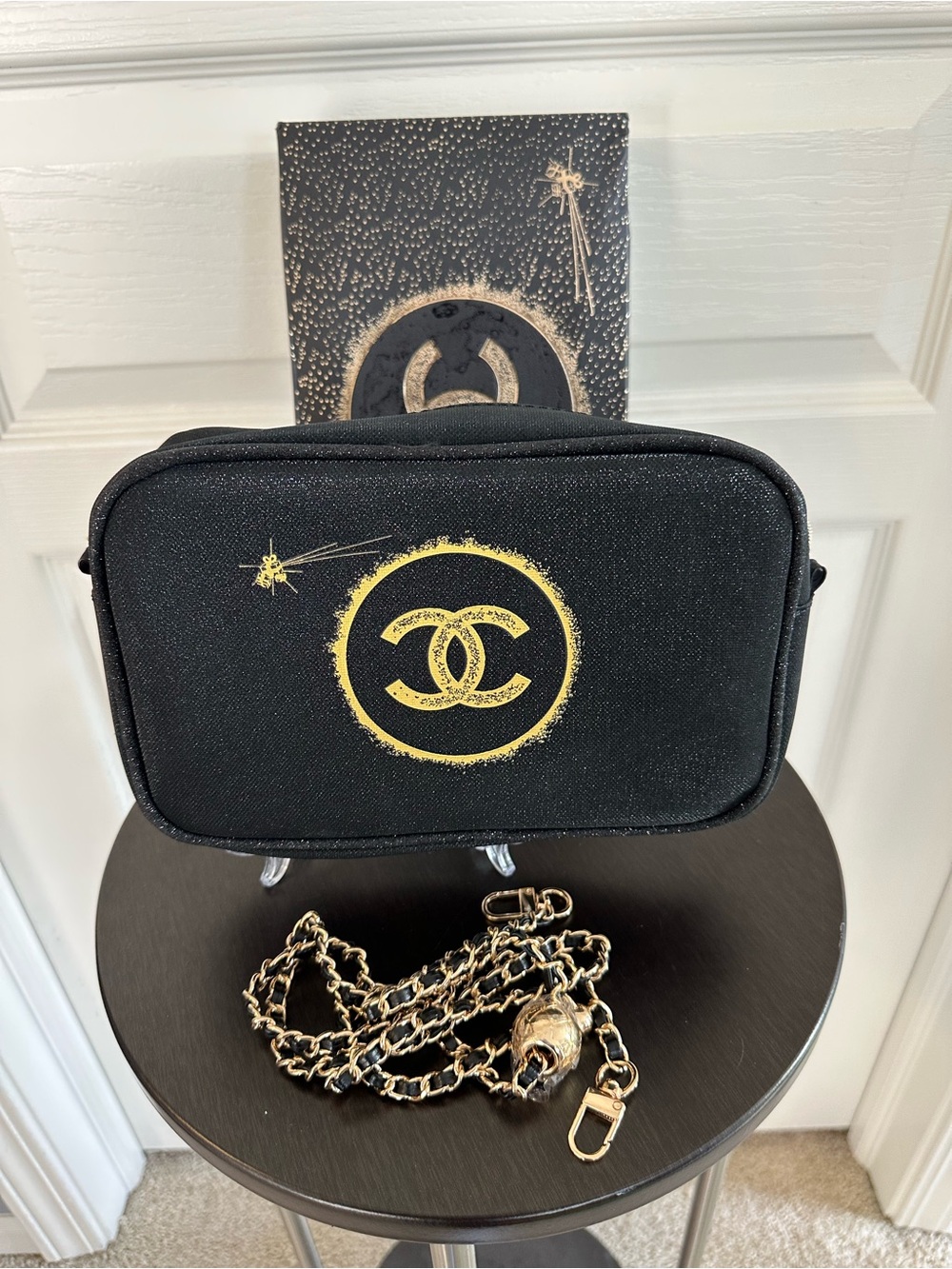 Chanel Beauty Holiday Novelty/GWP Cosmetic Pouch with Strap – Black Gold Sparkle